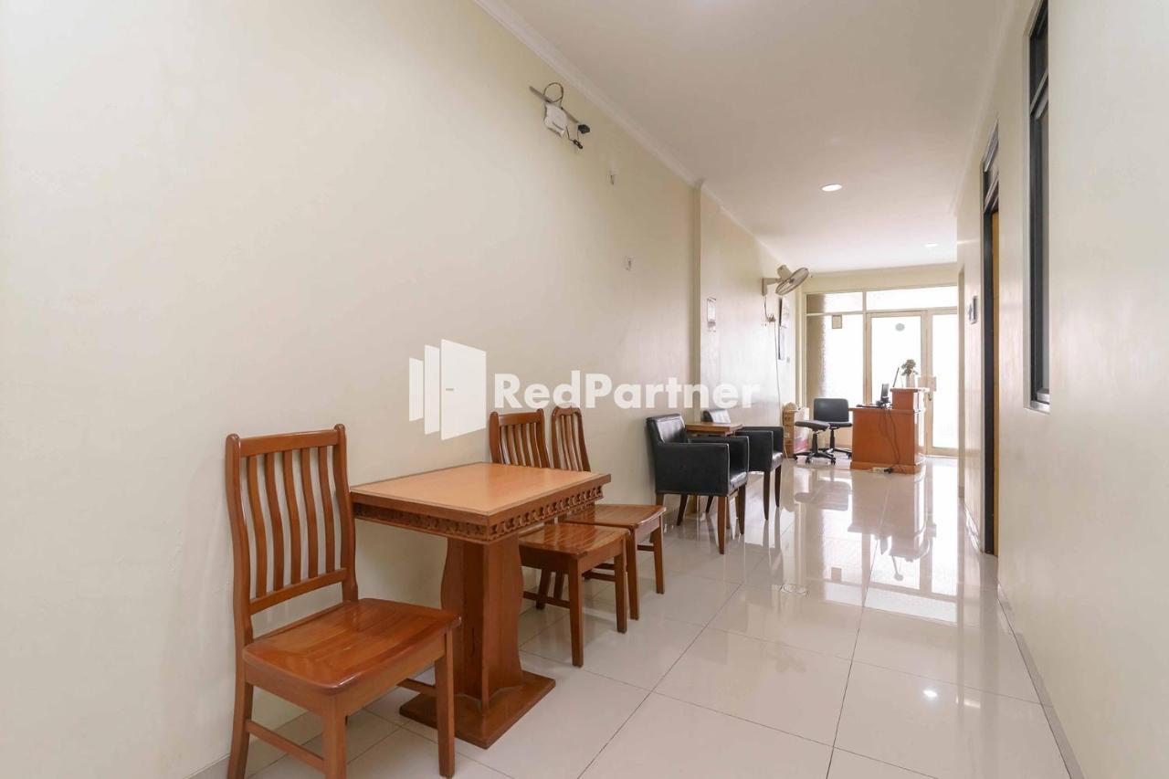 Jo Residence Syariah Redpartner Yakarta Exterior foto